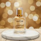De Perfume Mist Citrusy Wood fragrance with fresh citrus and woody notes.